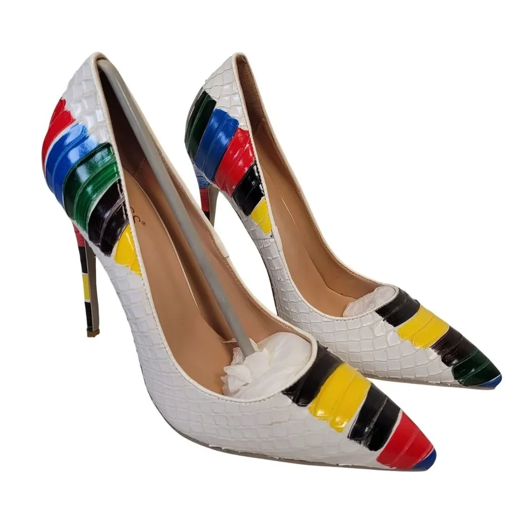 Wetkiss women pointed